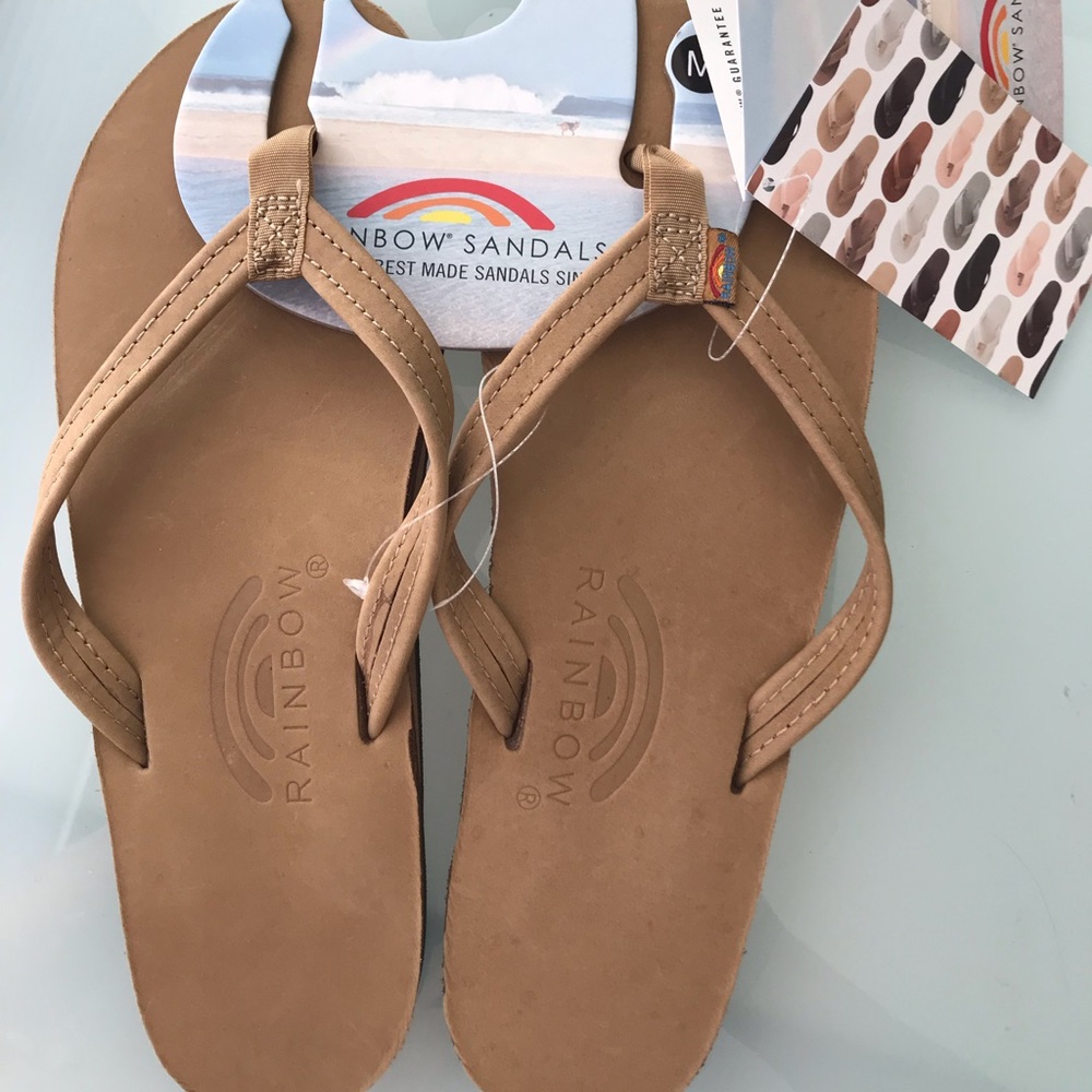 Rainbow sandals narrow strap size medium 6.5-7.5